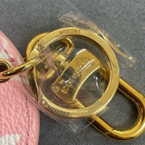 New NWOT Authentic Louis Vuitton By the Pool Yellow Pink Bag Charm - Picture 4 of 4